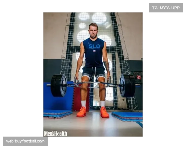 东契奇惊人蜕变每日十六小时断食配合数月高强度训练