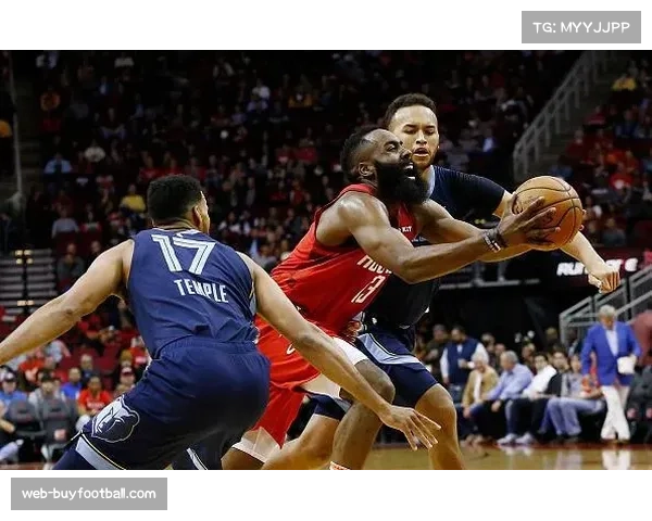 联盟吹罚尺度调整影响赛事格局，多支球队适应新规面临考验